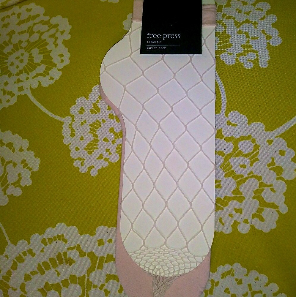 🤎[Final Price]Set of 2: Fishnet and Solid Socks|NWT